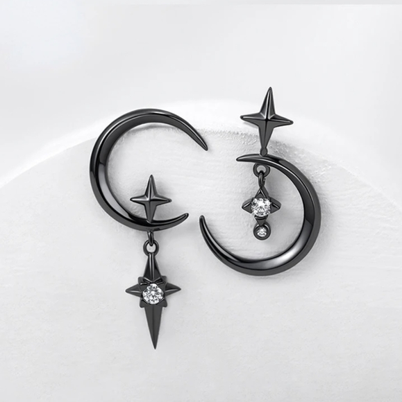 Star Earrings Goth Dark Metal - Picture 3 of 3